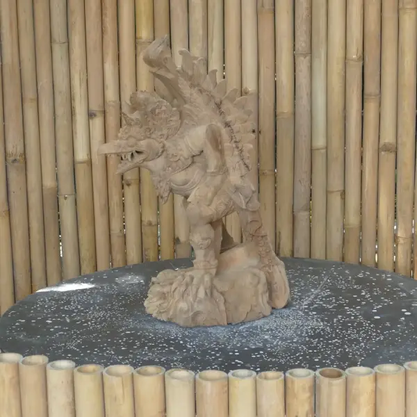Product image 4 of the product “Garuda made from wood, one part, natural finish ”